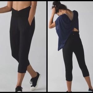 Lululemon Sunset Salutation Crop Black Size 8
